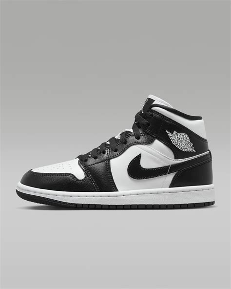 nike air jordan mid 1 maat 40|jordan 1 mid top brown.